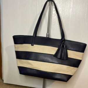 Amanda Blu shoulder bag. Navy & tan strip. Small‎ pouch inside. Cute for Spring!